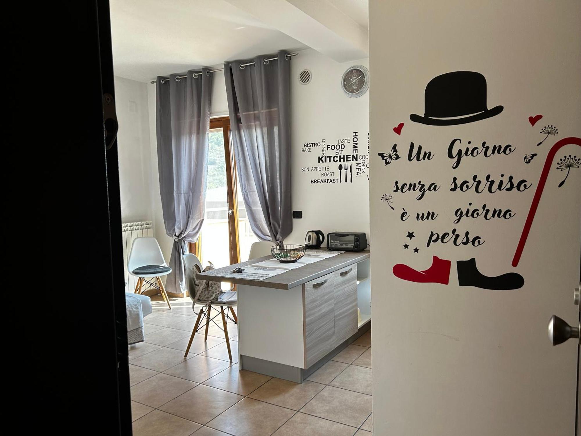 קוסנזה Sunrise Home מראה חיצוני תמונה